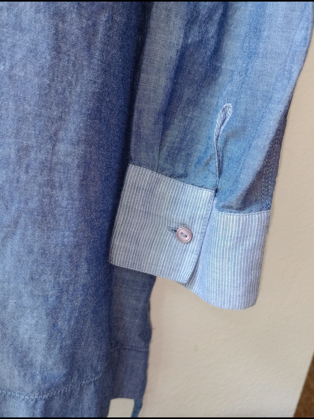 Coldwater Creek Blue Chambray Button Front Top - Picture 5 of 8